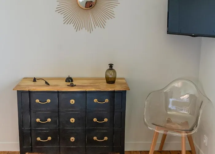 Clos Sainte Catherine Bed & Breakfast 3*